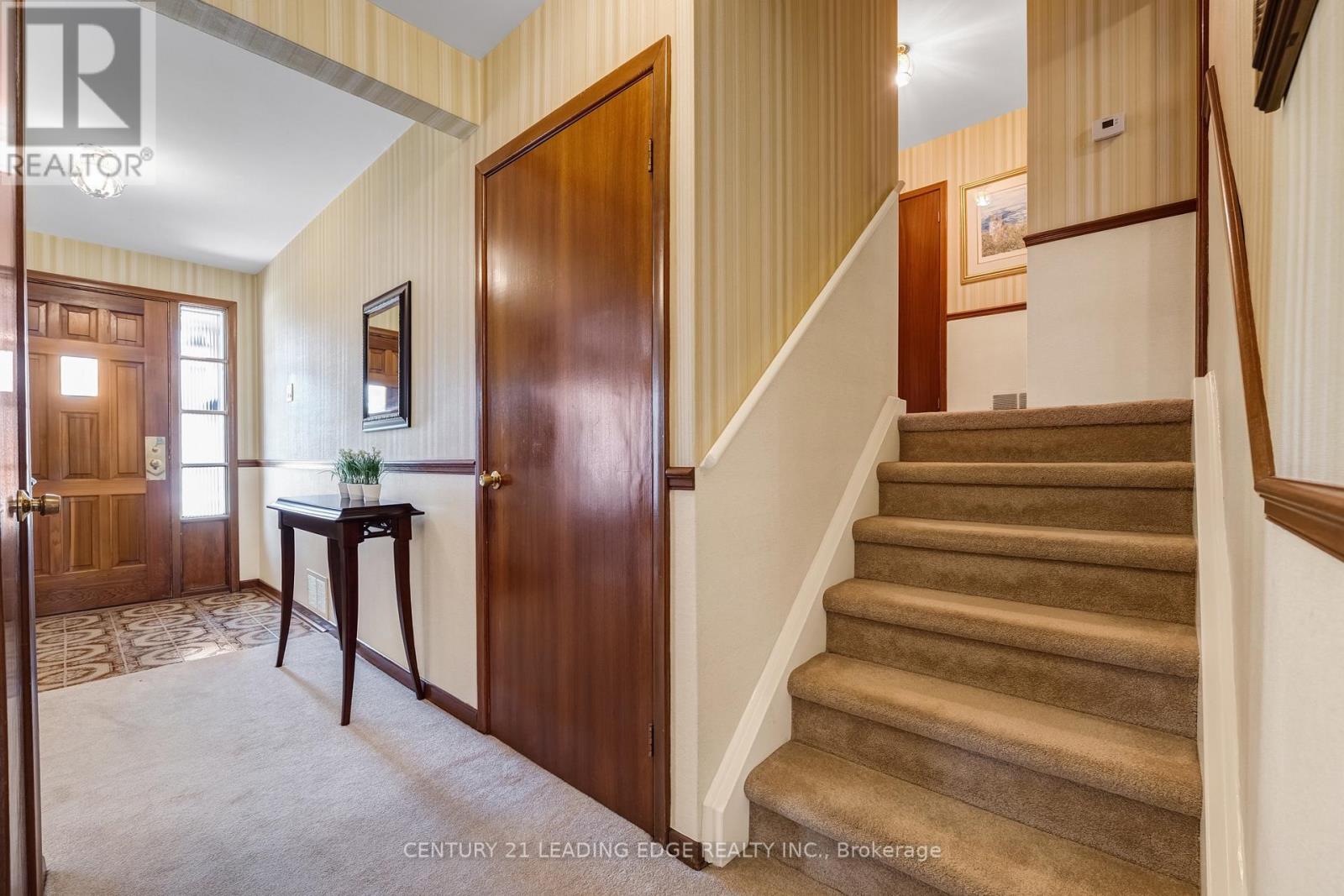 47 SHENDALE DRIVE - 18