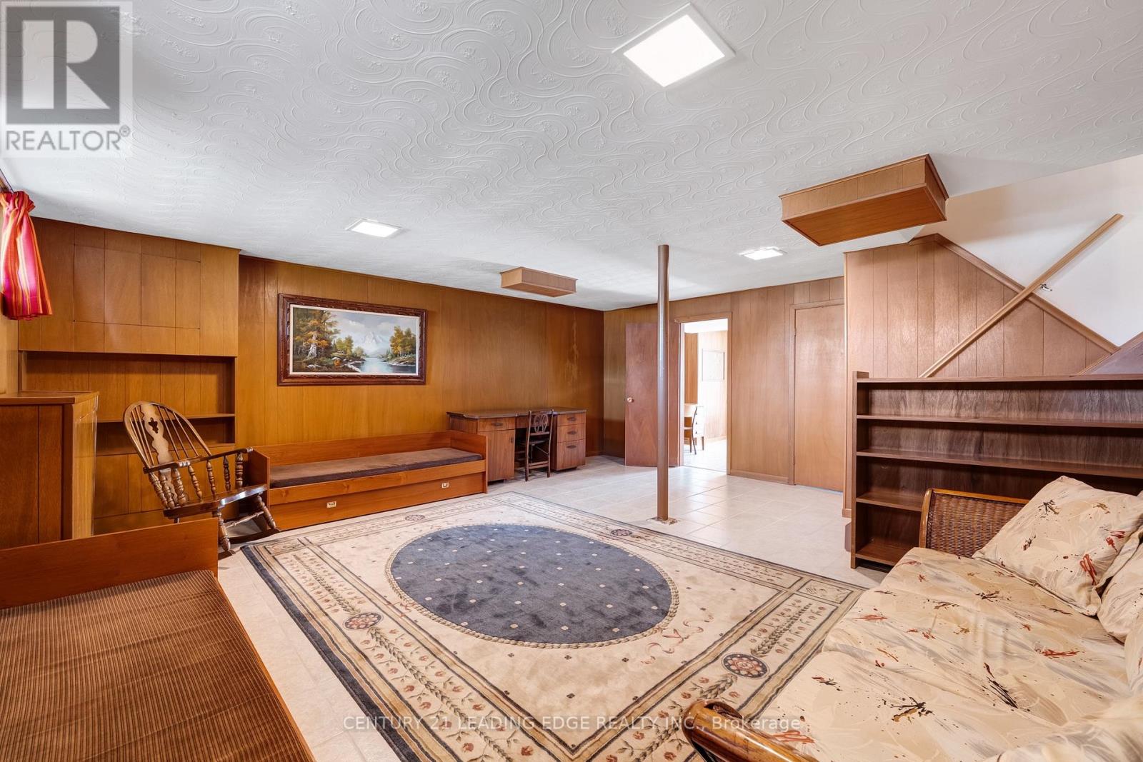 47 SHENDALE DRIVE - 30