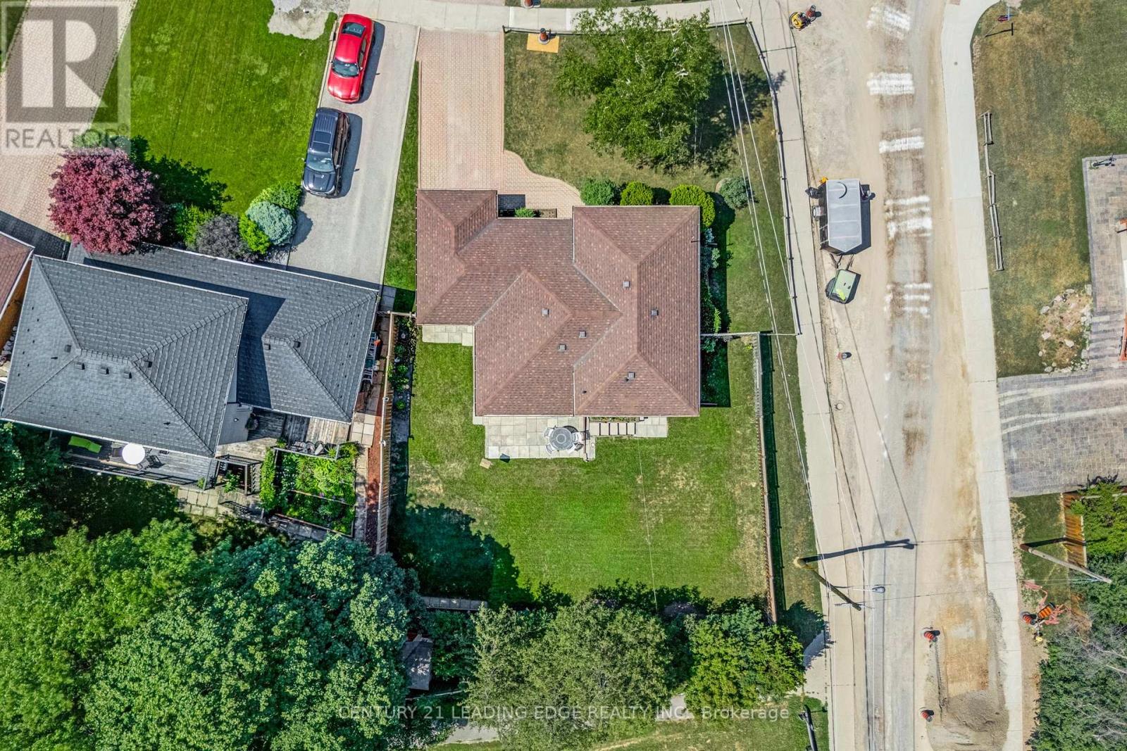 47 SHENDALE DRIVE - 36