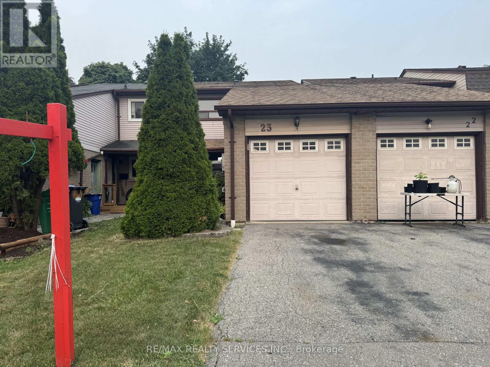 23 SCOTTSDALE COURT - 1