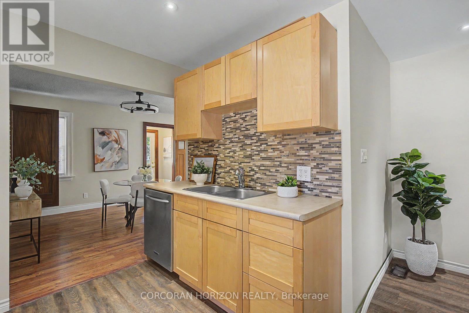 80 BLUCHER STREET - 12