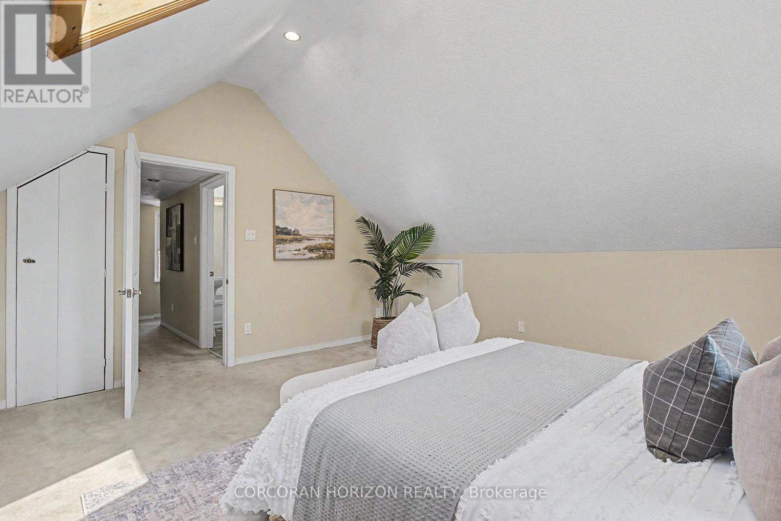 80 BLUCHER STREET - 28