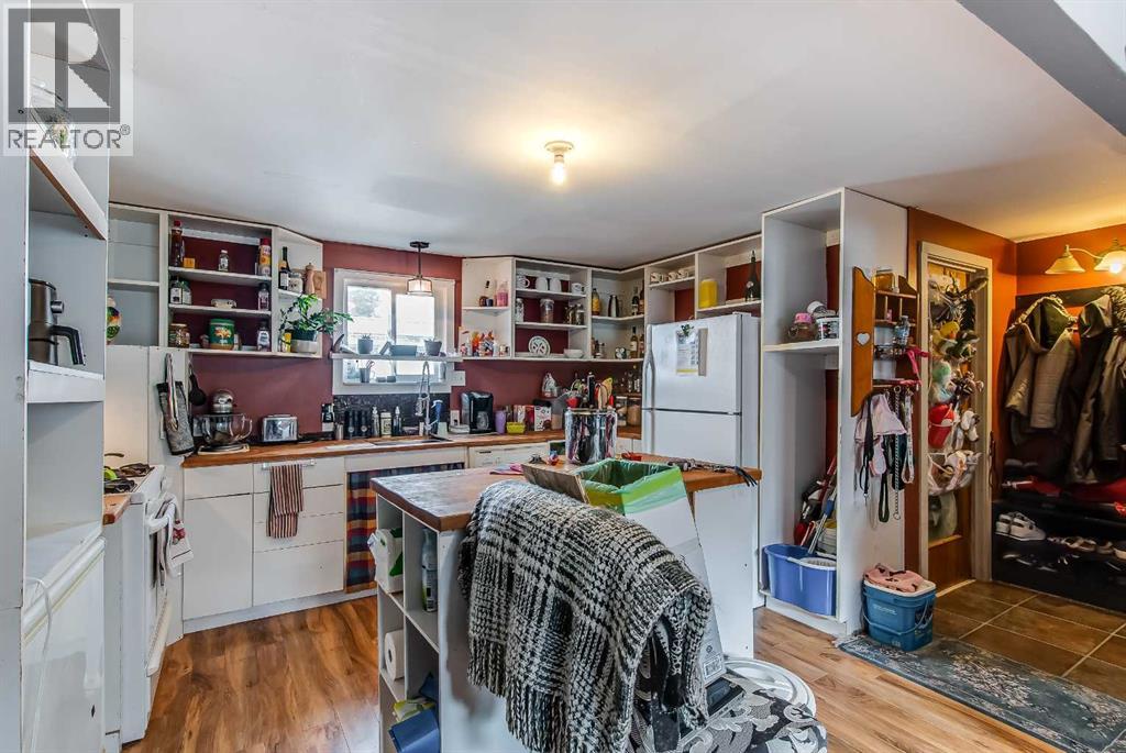 223 Fairchild Street SW - 18