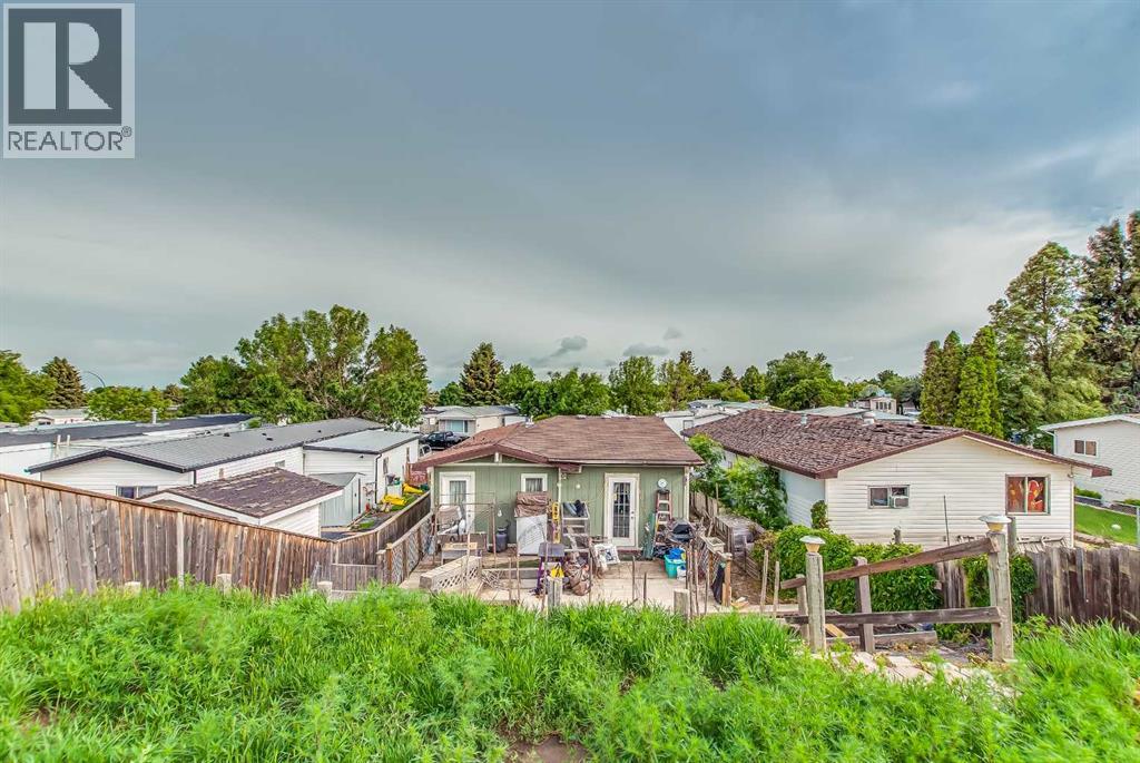 223 Fairchild Street SW - 43