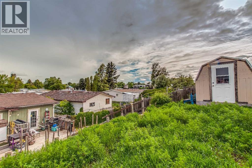 223 Fairchild Street SW - 46