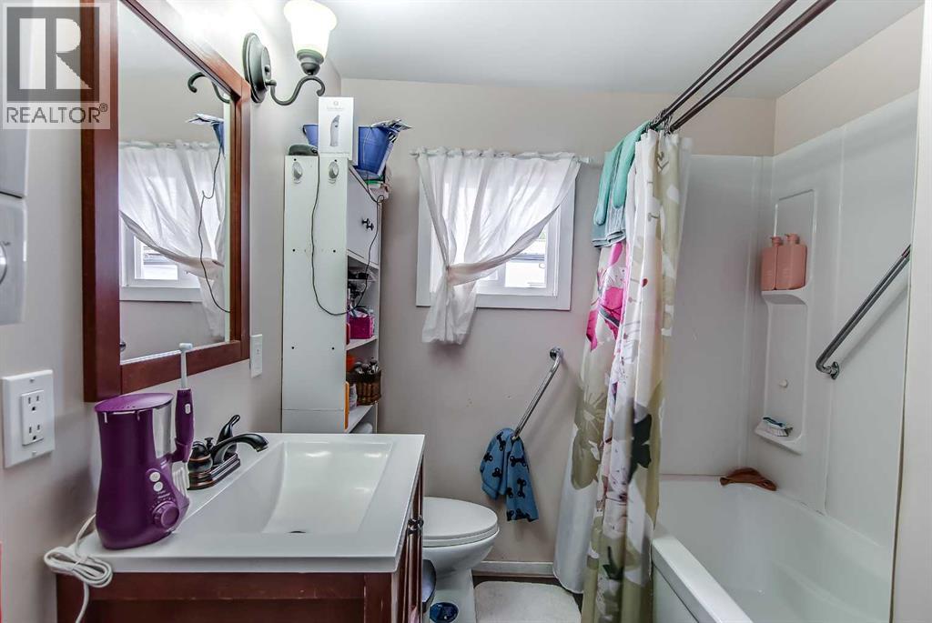 223 Fairchild Street SW - 27