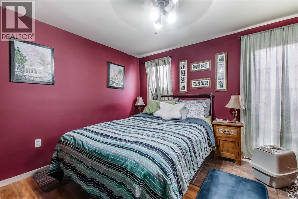 223 Fairchild Street SW - 29