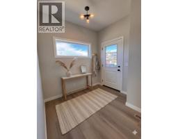475 Baywater Green SW - photo 2