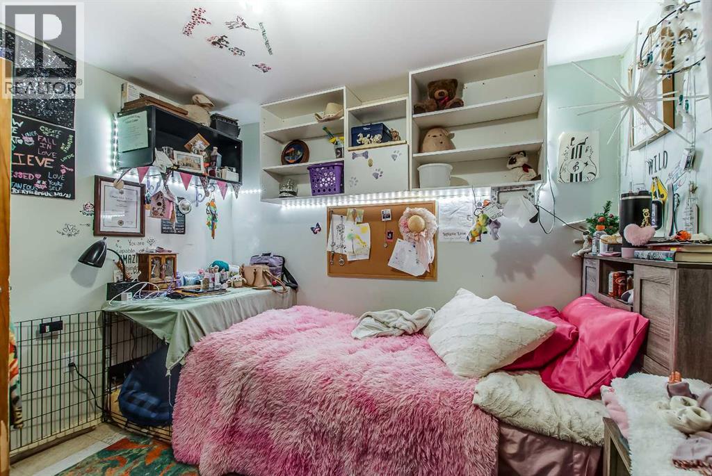 223 Fairchild Street SW - 36