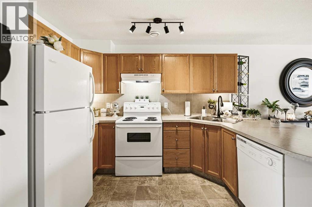 #1205 5220 50A Avenue - 6