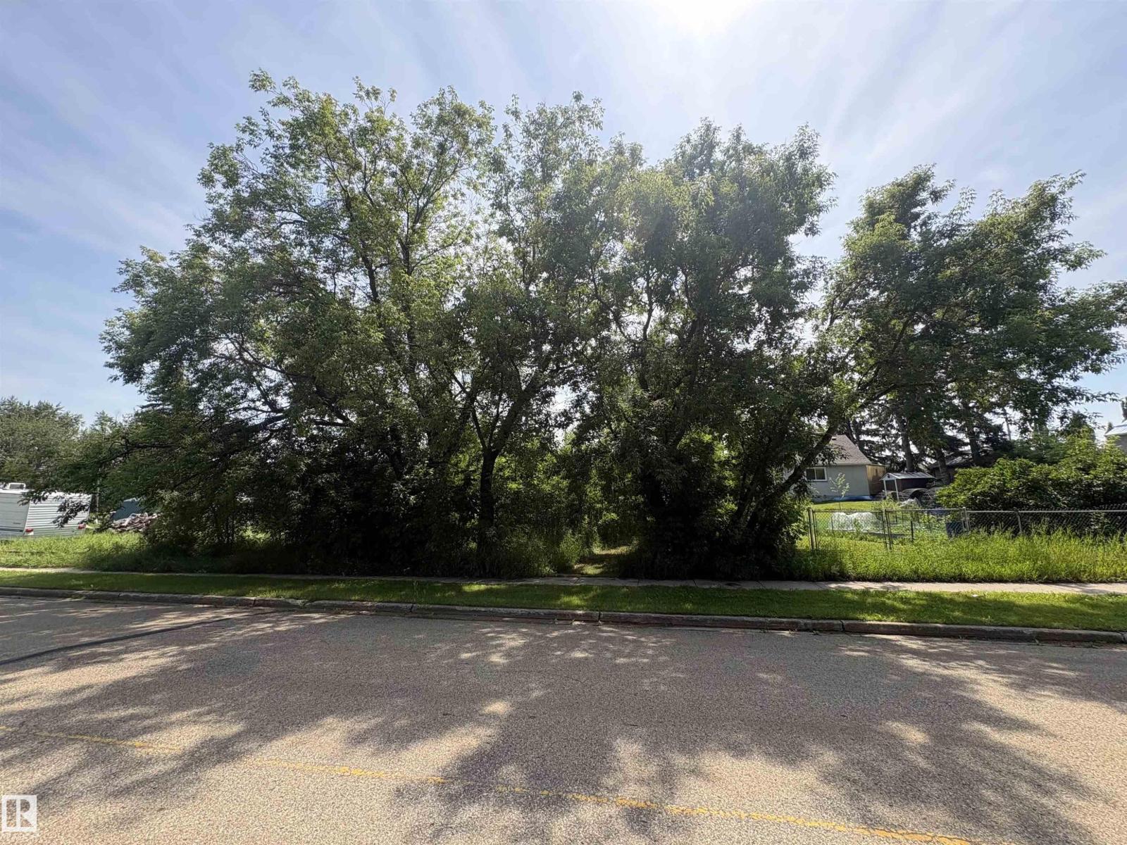 #2 University AV, Fort Assiniboine — photo 2