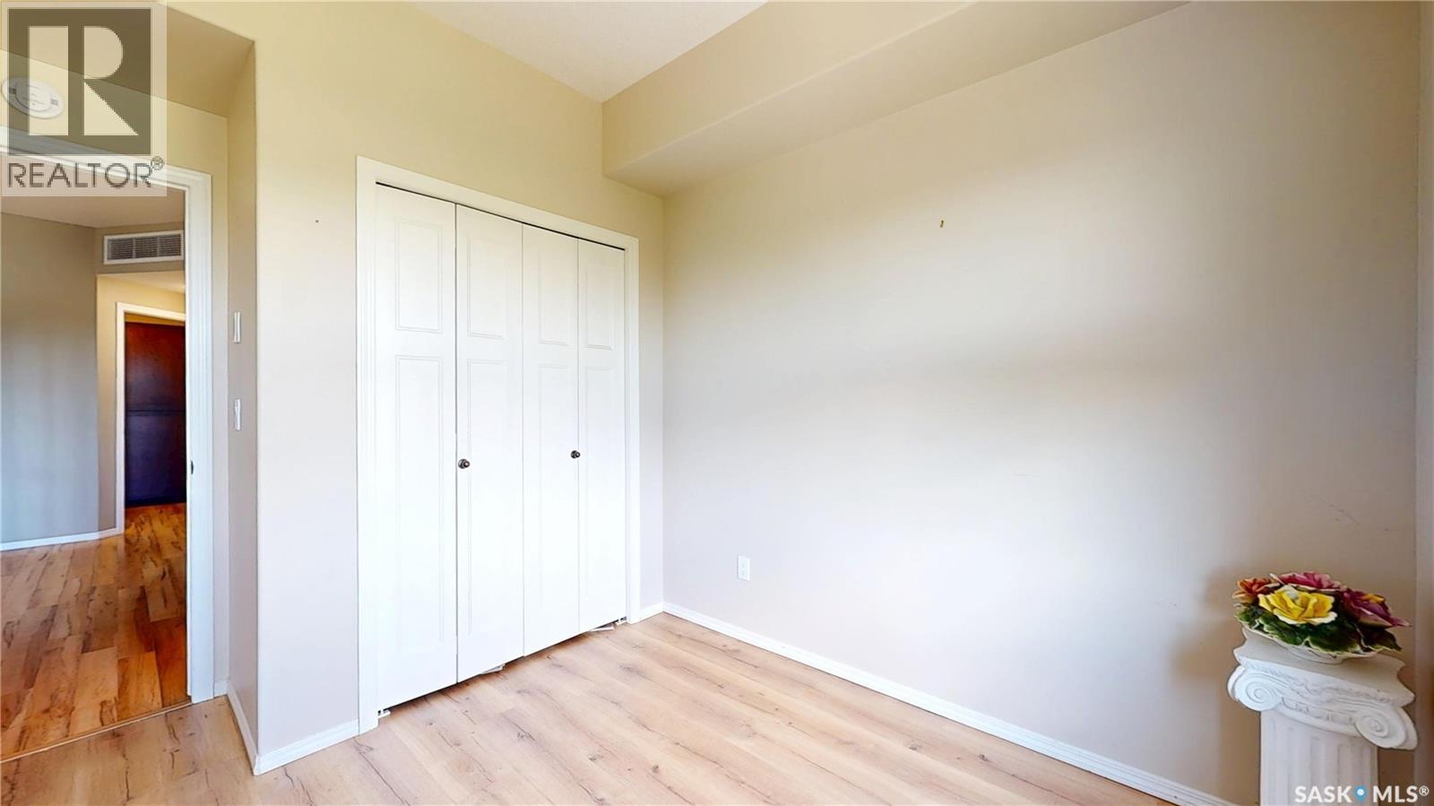 #415 1220 Blackfoot DRIVE - 17