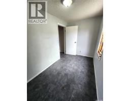 634 2nd Street, Estevan, SK S4A0K9 Photo 17