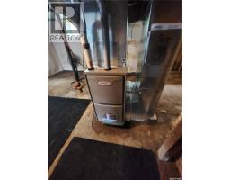 634 2nd Street, Estevan, SK S4A0K9 Photo 24