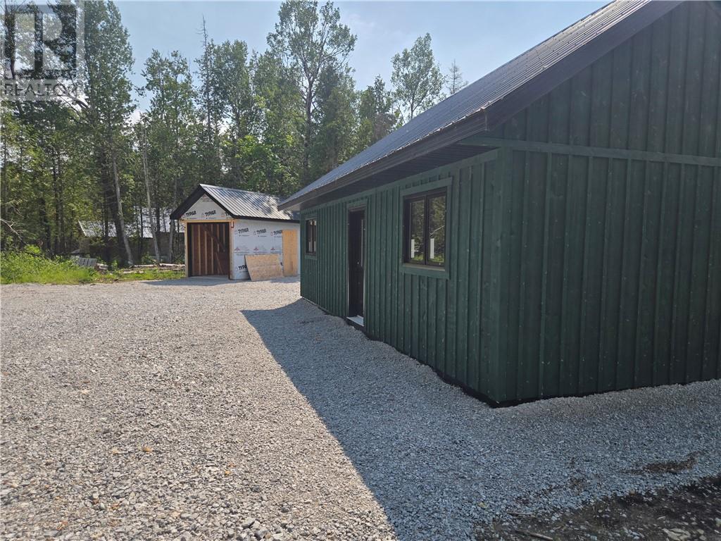 392 Goose Gap Cres. - 14