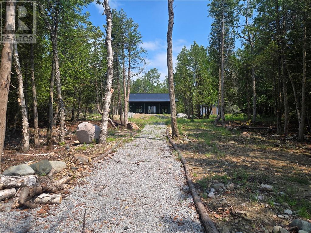 392 Goose Gap Cres. - 26