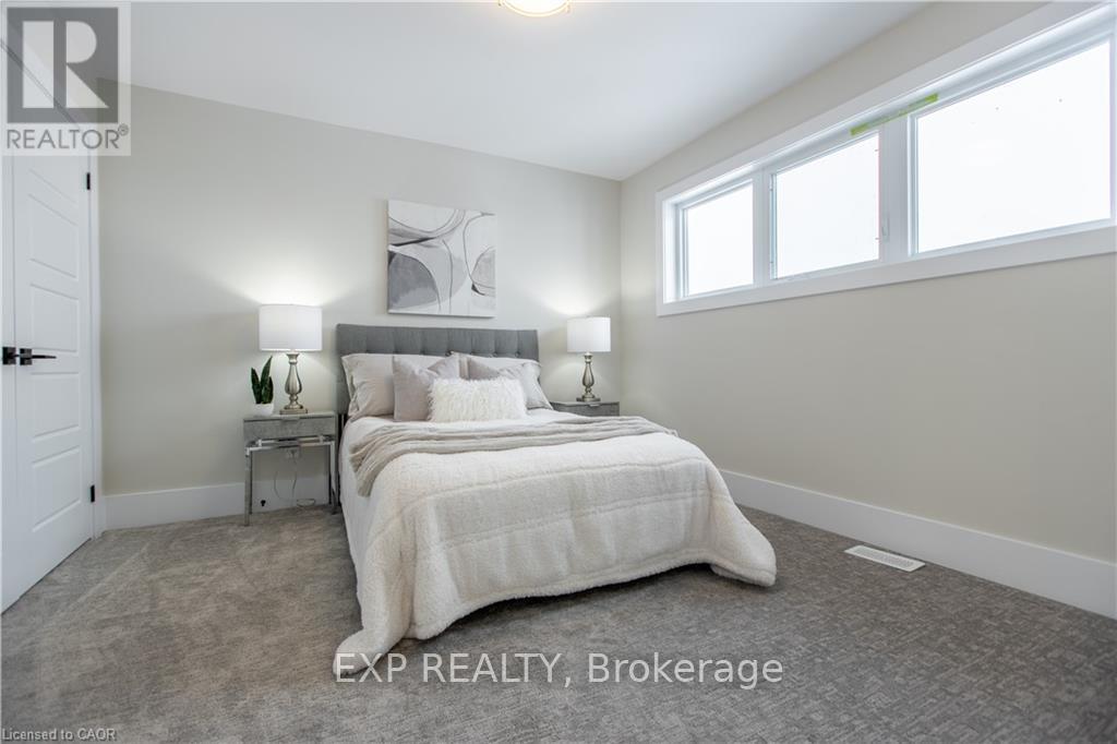 2 AVERY PLACE - 30