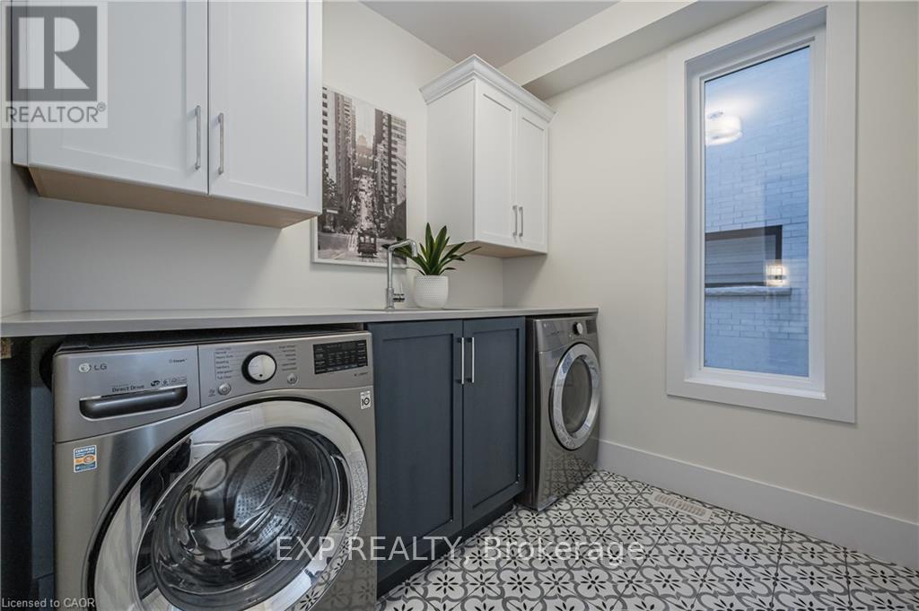 39 COULTER STREET - 13