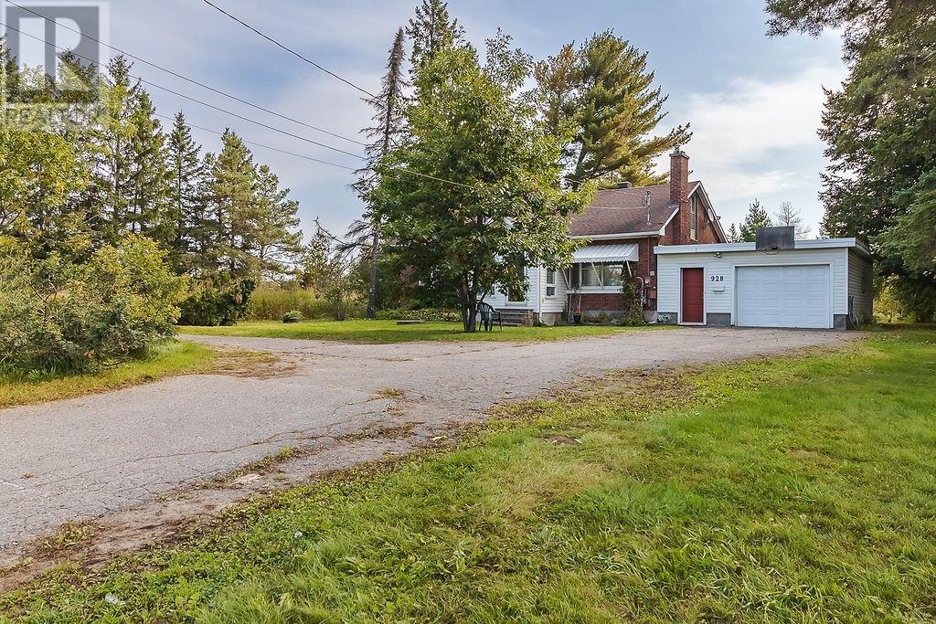 928 Great Northern RD - 1