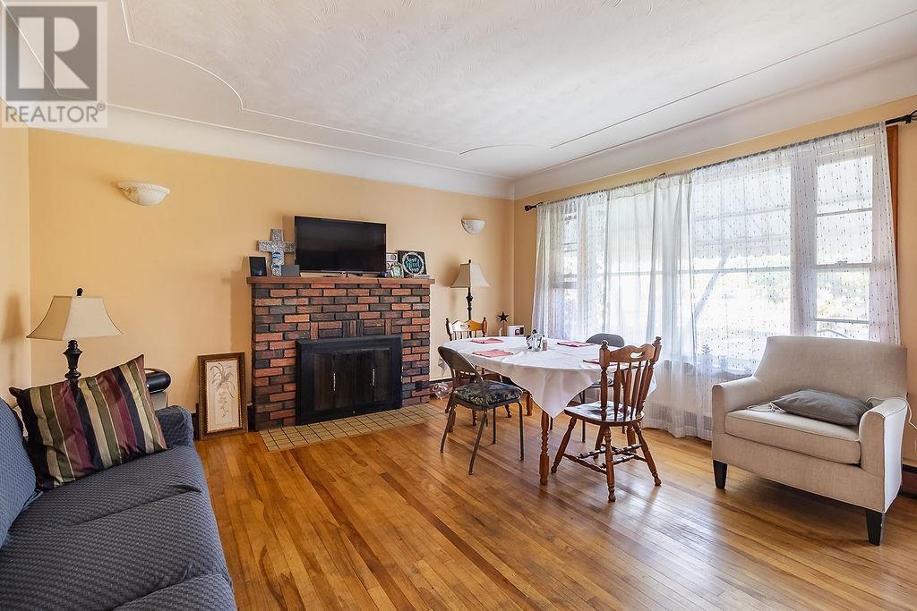 928 Great Northern RD - 10