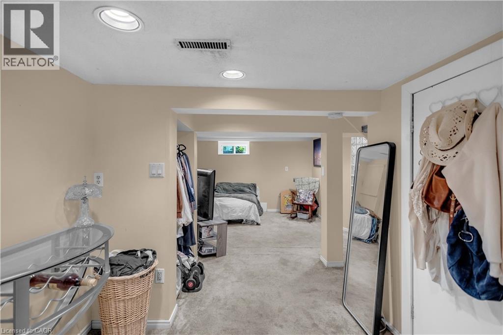 30 SUNSET Avenue - 33