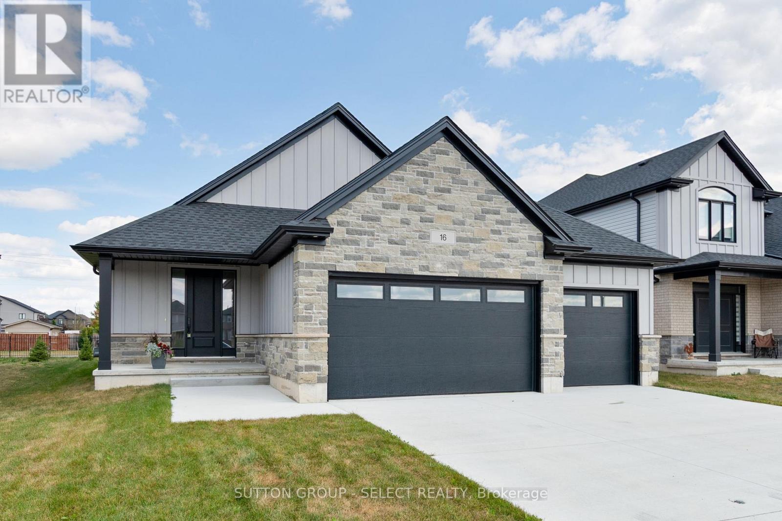16 KELLY DRIVE - 1