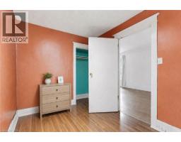 46 East 16th Street, Hamilton, ON L9A4H9 Photo 9