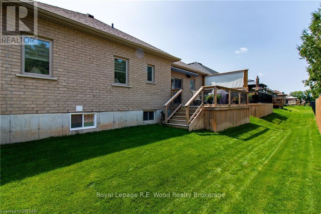 6 ESSELTINE DRIVE - Image 32