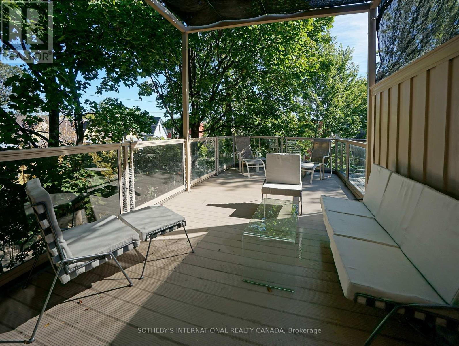 33 ROSE AVENUE - 31