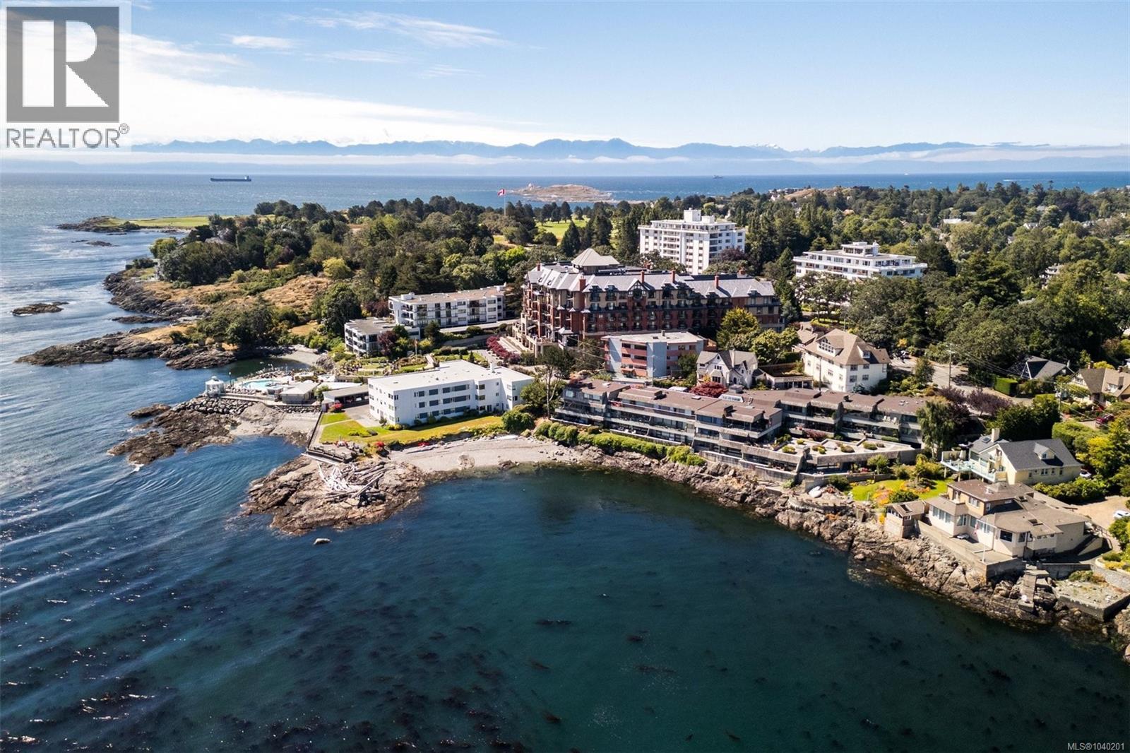 103 1211 Beach Drive, Oak Bay