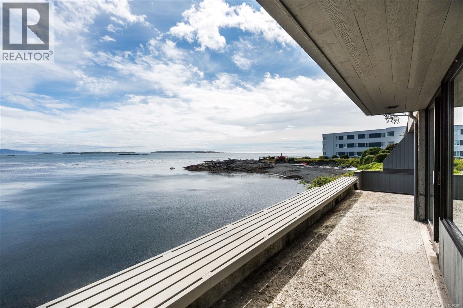 103 1211 Beach Drive, Oak Bay