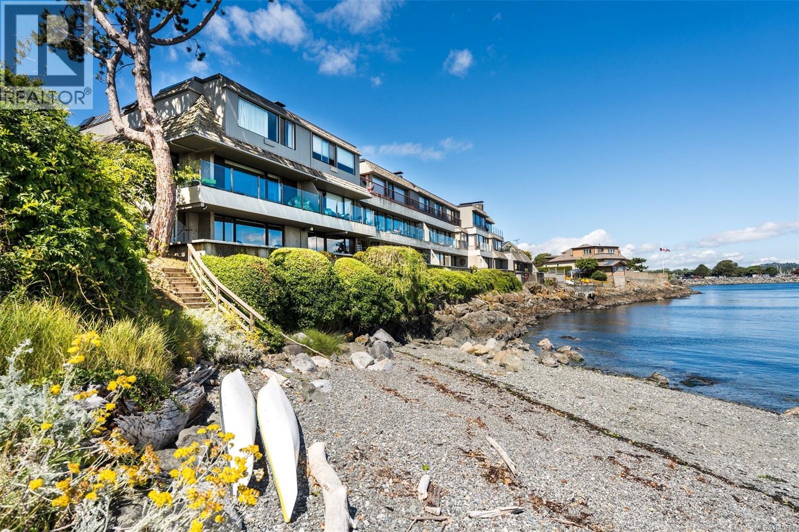 103 1211 Beach Drive, Oak Bay