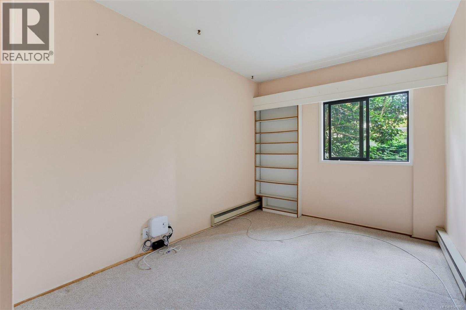 103 1211 Beach Drive, Oak Bay