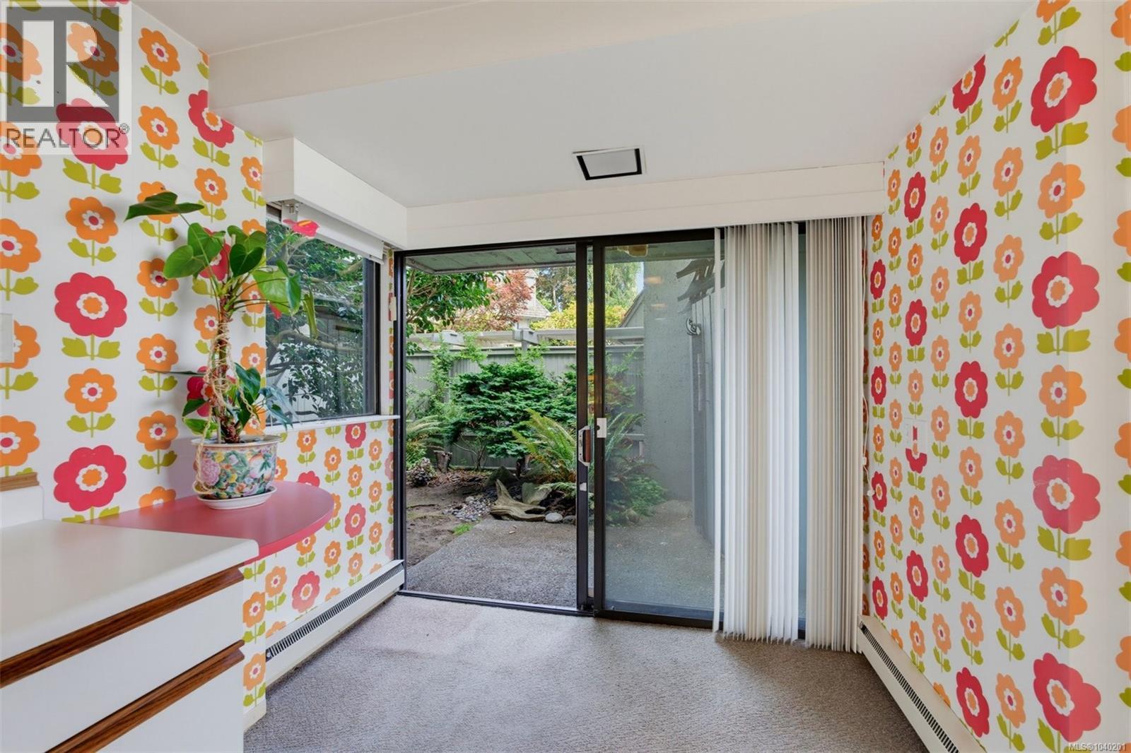 103 1211 Beach Drive, Oak Bay