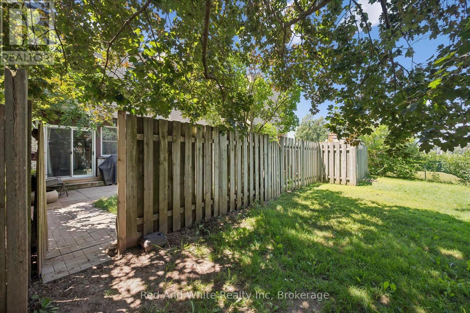 #11 178 GRULKE STREET - 22