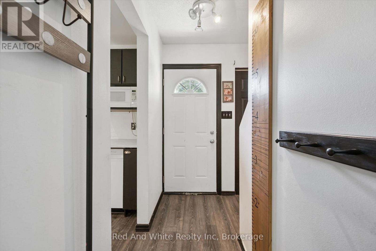 #11 178 GRULKE STREET - 5