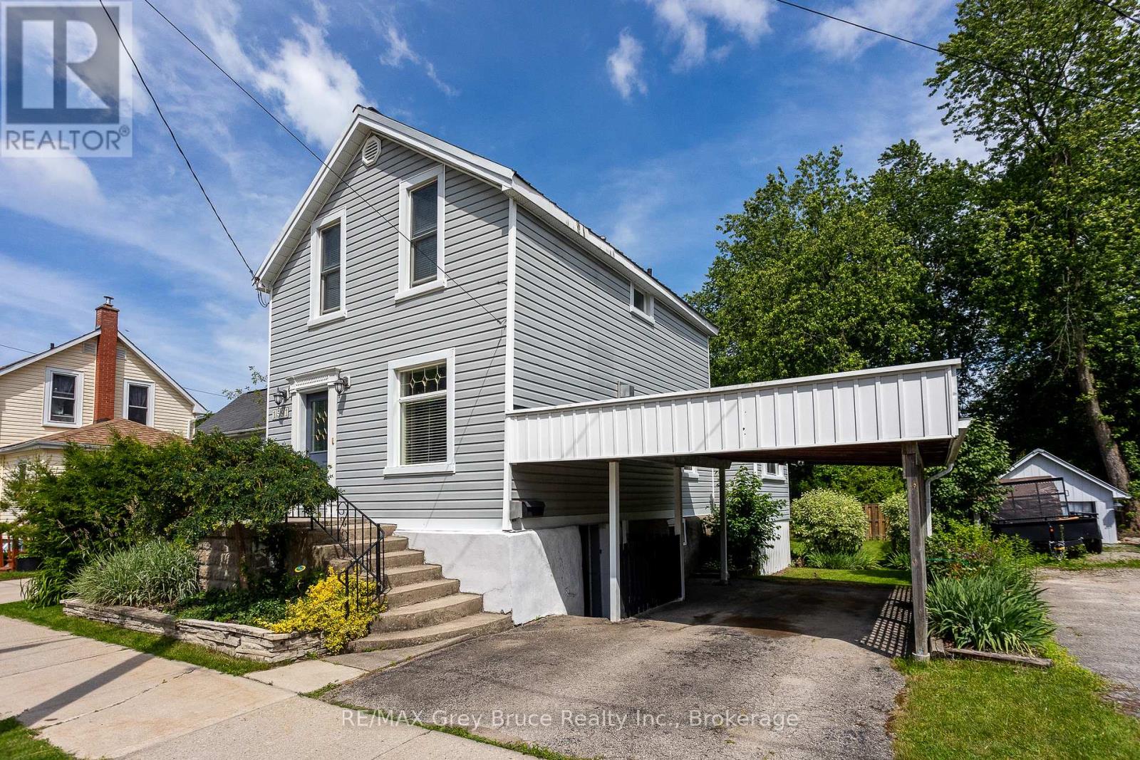 1591 5TH AVENUE W - 1