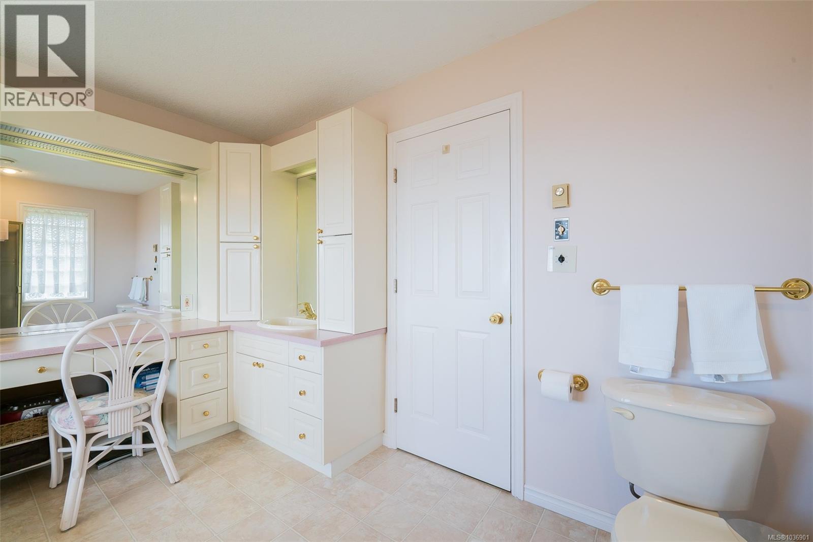 5056 Vista View Cres - 25