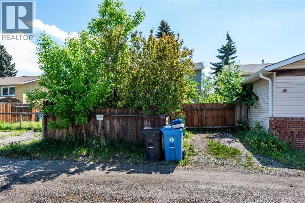 167 Erin Mount Place SE - 8