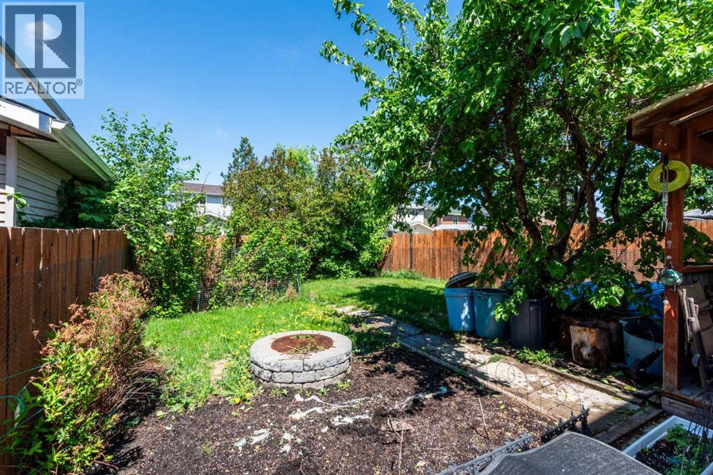 167 Erin Mount Place SE - 9