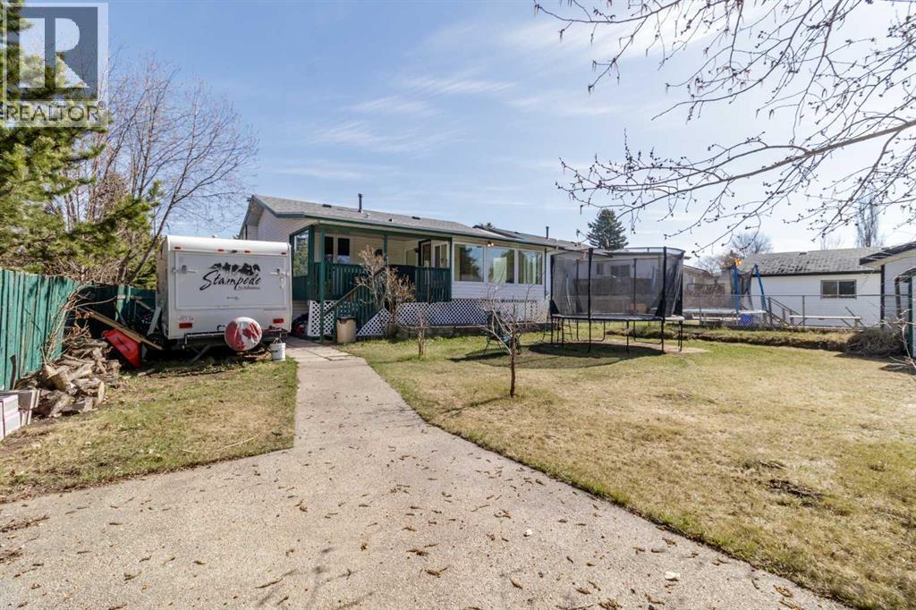 39 Cedar Crescent - 24