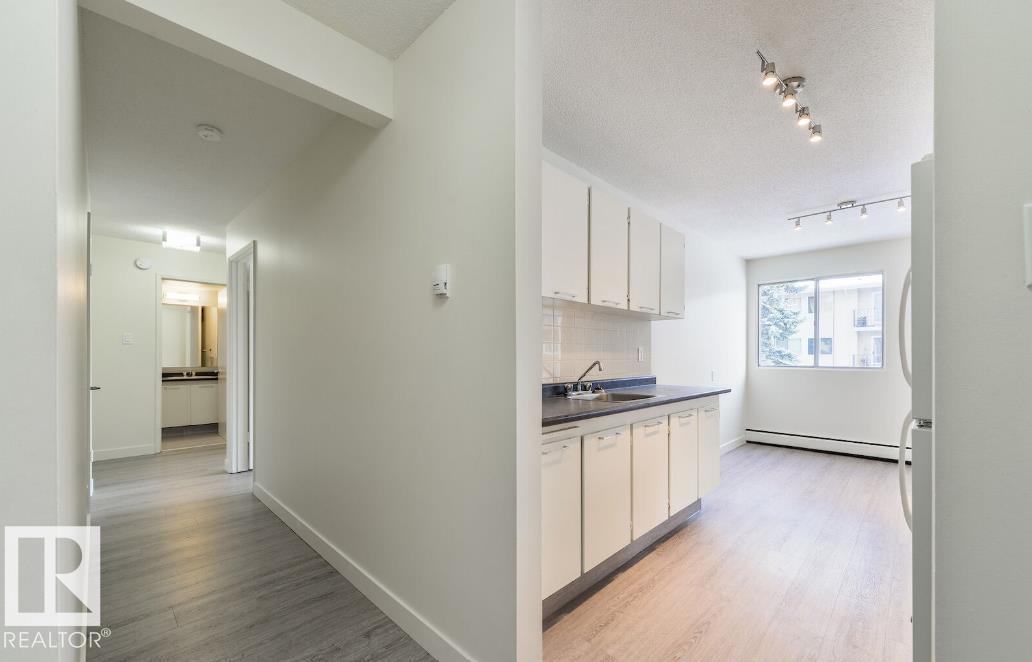 13124 126 Street NW - Photo 16