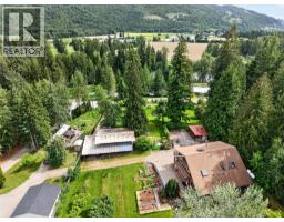 3pc Ensuite bath - 2030 Solsqua-sicamous Road, Sicamous, BC V0E2V4 Photo 6