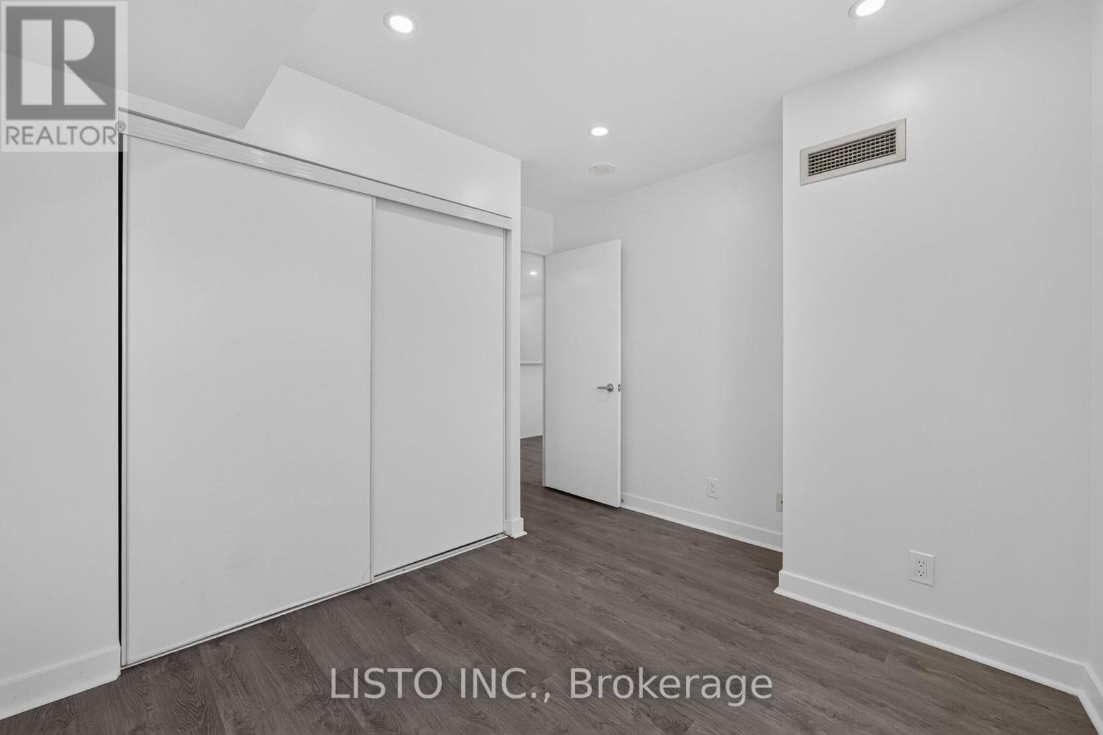 #3515 38 LEE CENTRE DRIVE - 20