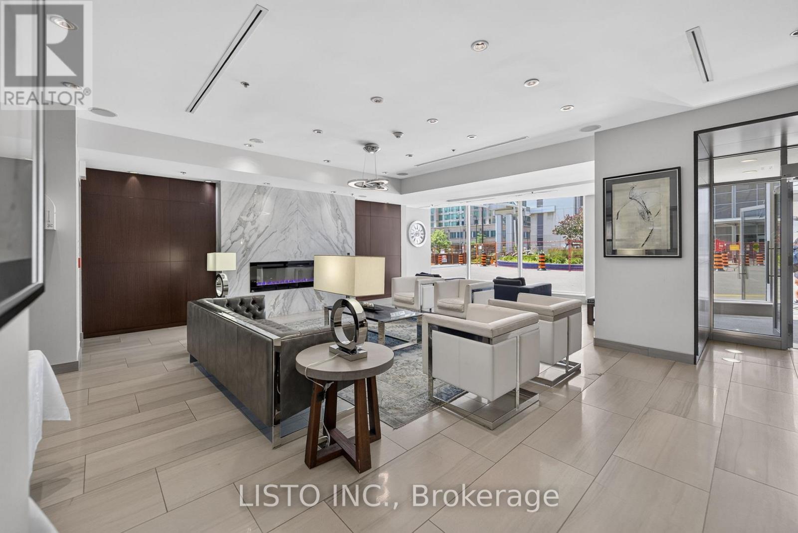 #3515 38 LEE CENTRE DRIVE - 7