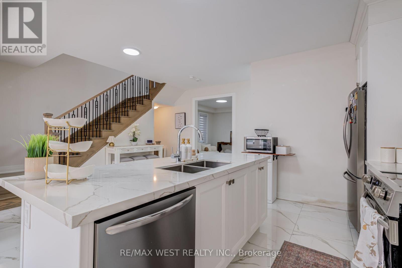 2688 SAPPHIRE DRIVE - 18