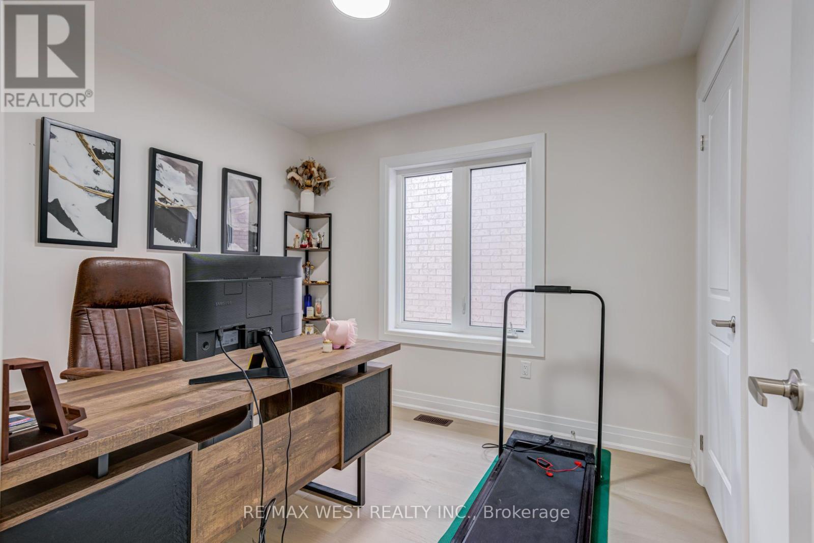 2688 SAPPHIRE DRIVE - 23