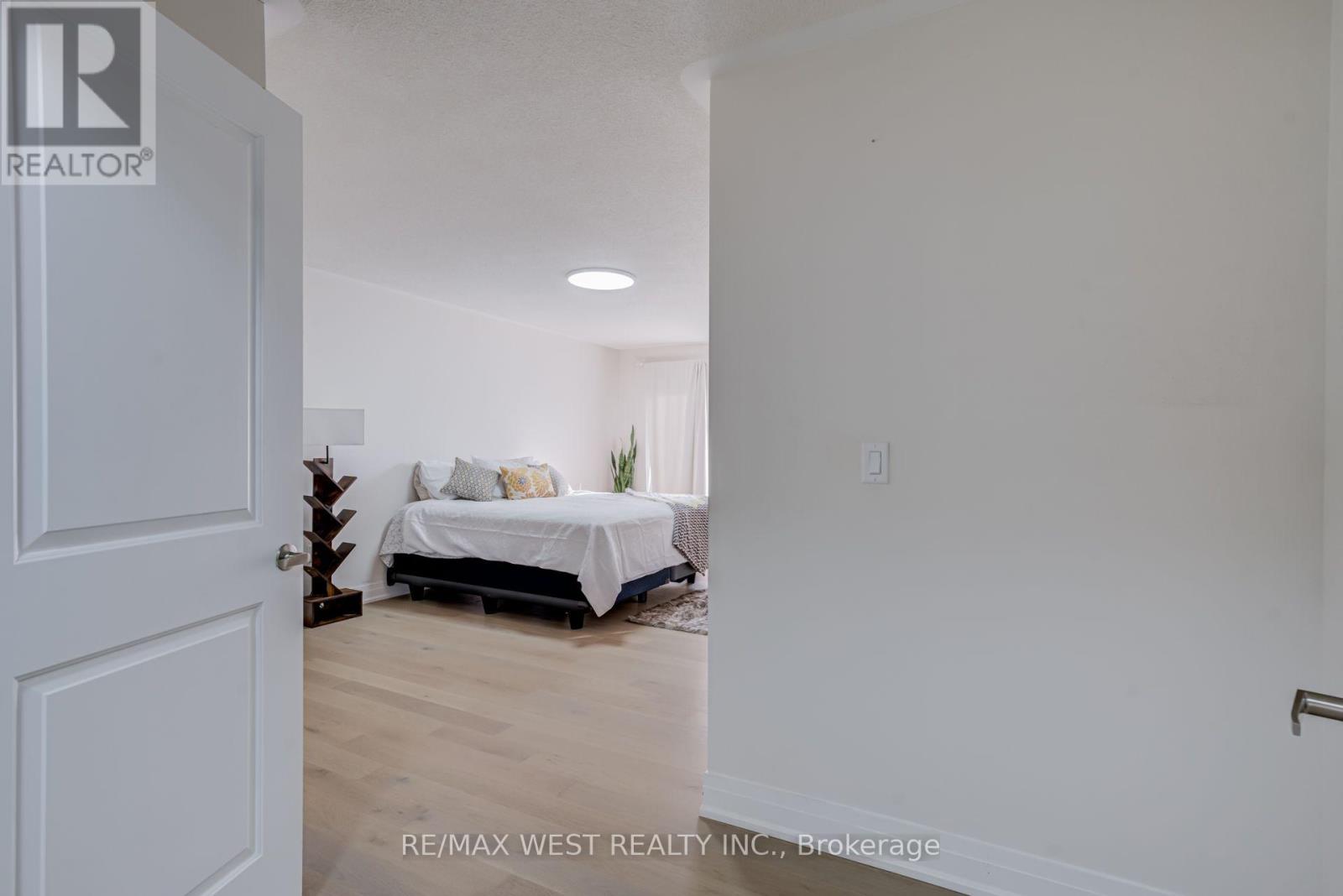 2688 SAPPHIRE DRIVE - 25