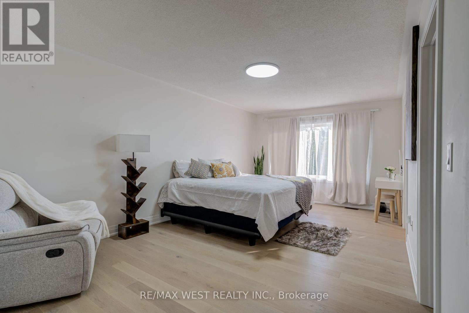 2688 SAPPHIRE DRIVE - 26