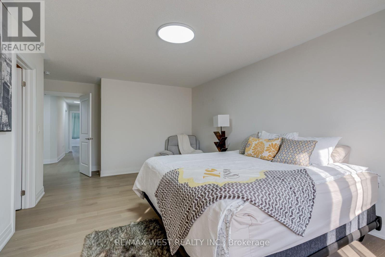 2688 SAPPHIRE DRIVE - 27